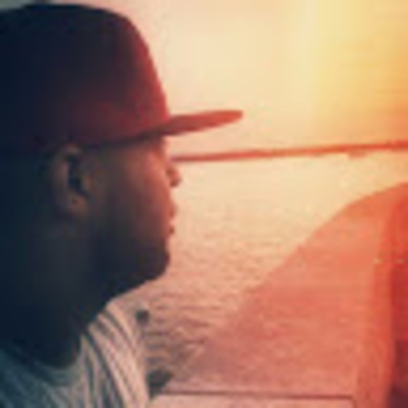 Meet your Posher, Chris - Picture 1 of 1